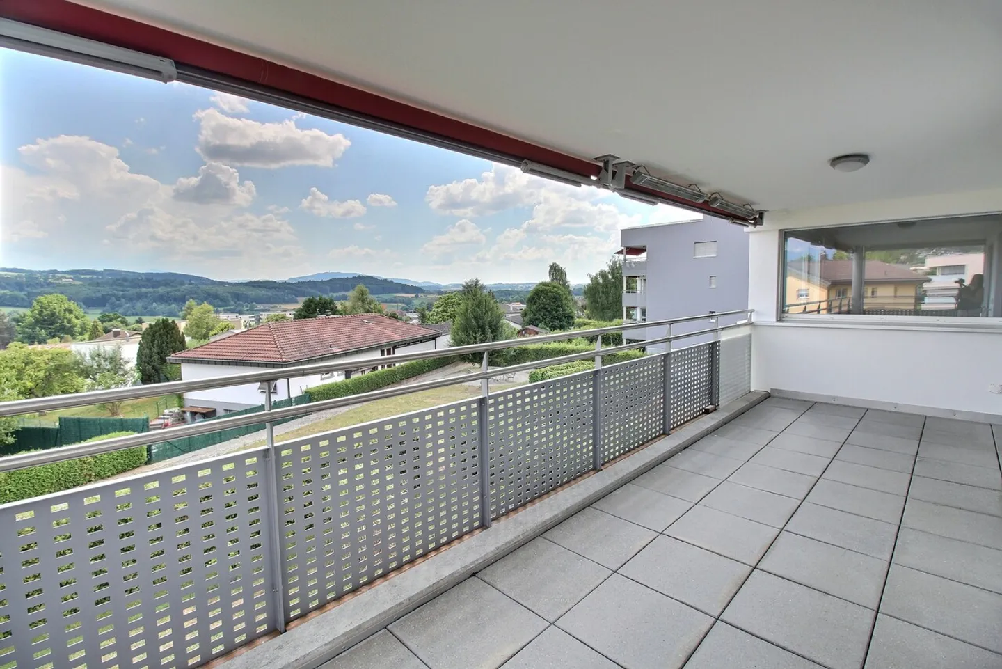 Appartamento affascinante con una bella vista libera! - Foto 1 di 14