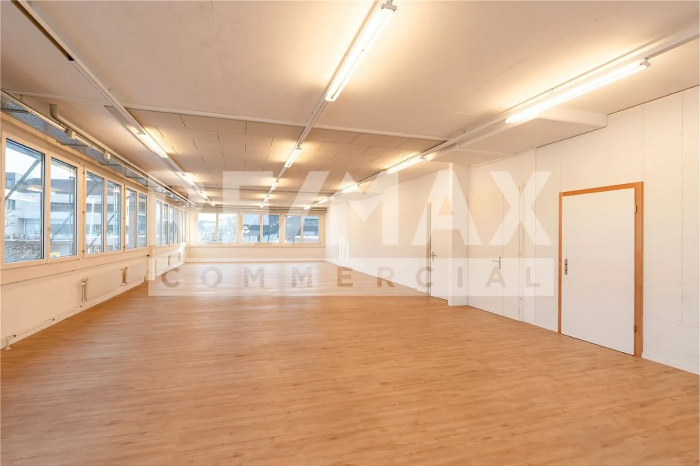 Spazi per uffici moderni da 40 m² a 188 m² in posizione privilegiata - personalizzabili in modo flessibile. - Foto 3 di 8