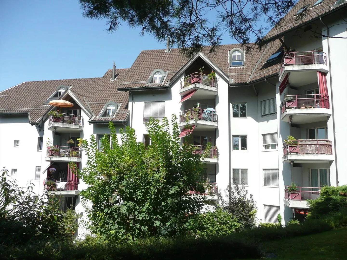 Quiet neighborhood near Lake Rotsee... - Photo 1 of 4