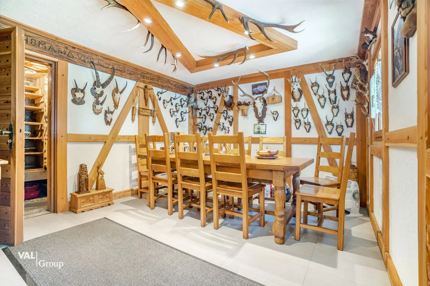 Two-family house with large grounds and outbuildings in the midst of nature above Visp - Photo 15 of 20