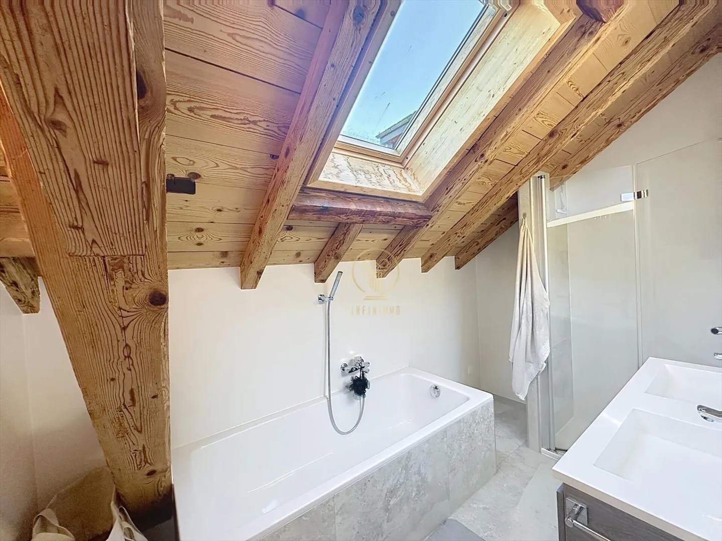 LA RIPPE - Individual Villa - Photo 10 of 13