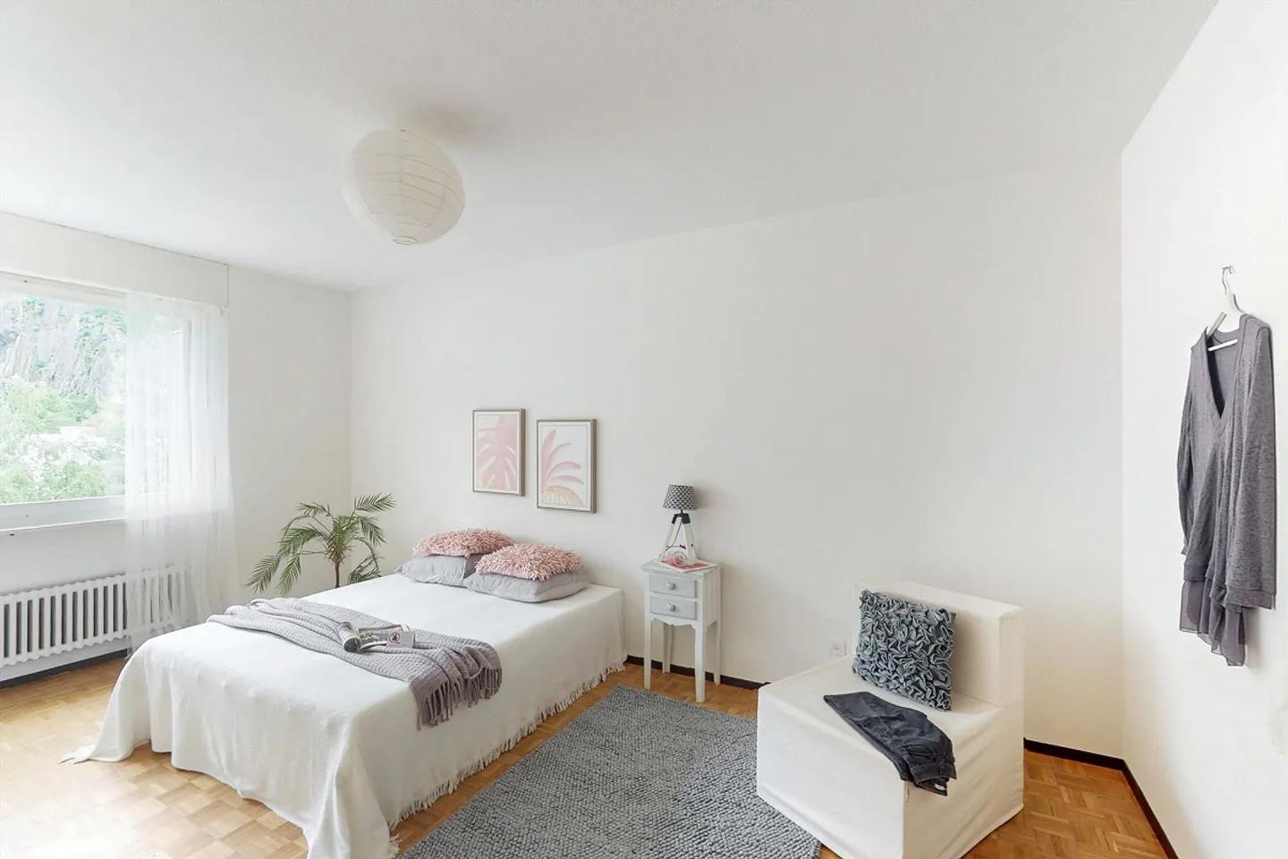 Luminoso 2.5 locali con balcone, piscina e campi da tennis - Foto 6 di 9