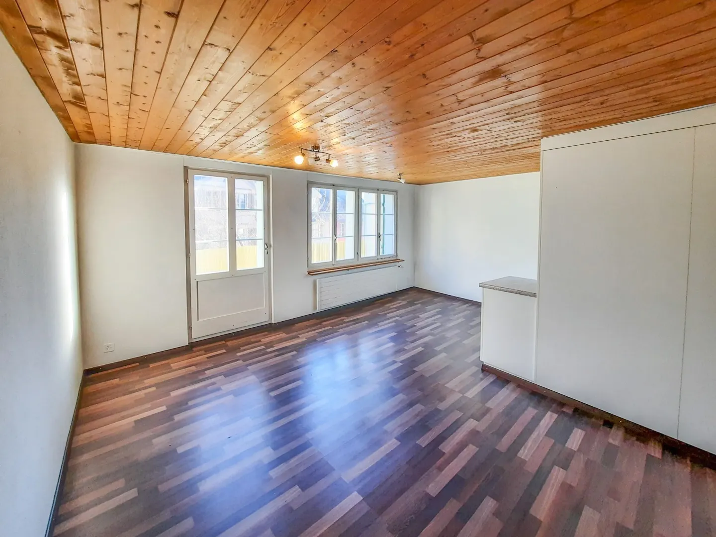 2.5-Zi. Altstadtwohnung mit sonnigem Balkon - Foto 2 von 5
