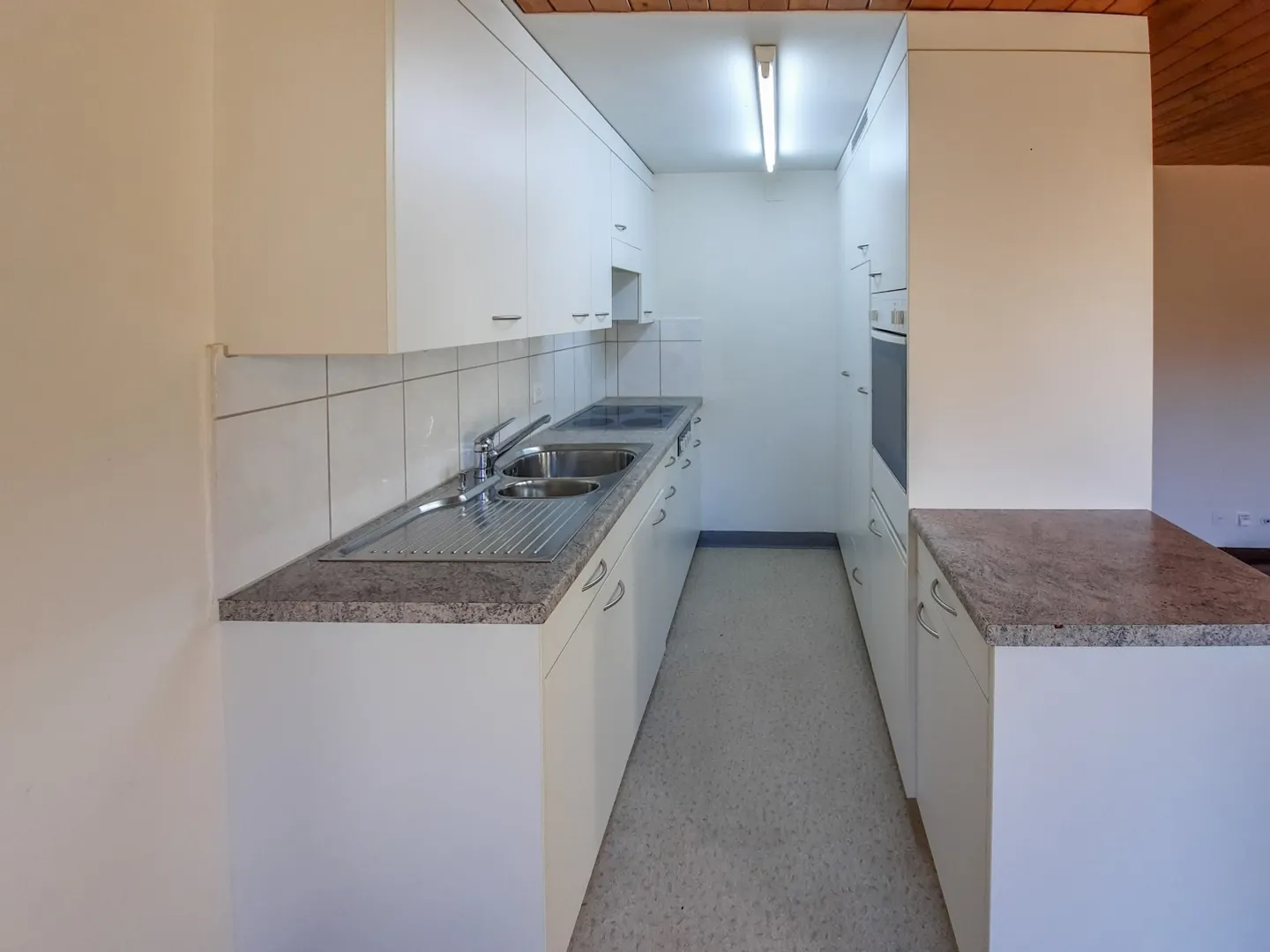 2.5-Zi. Altstadtwohnung mit sonnigem Balkon - Foto 3 von 5