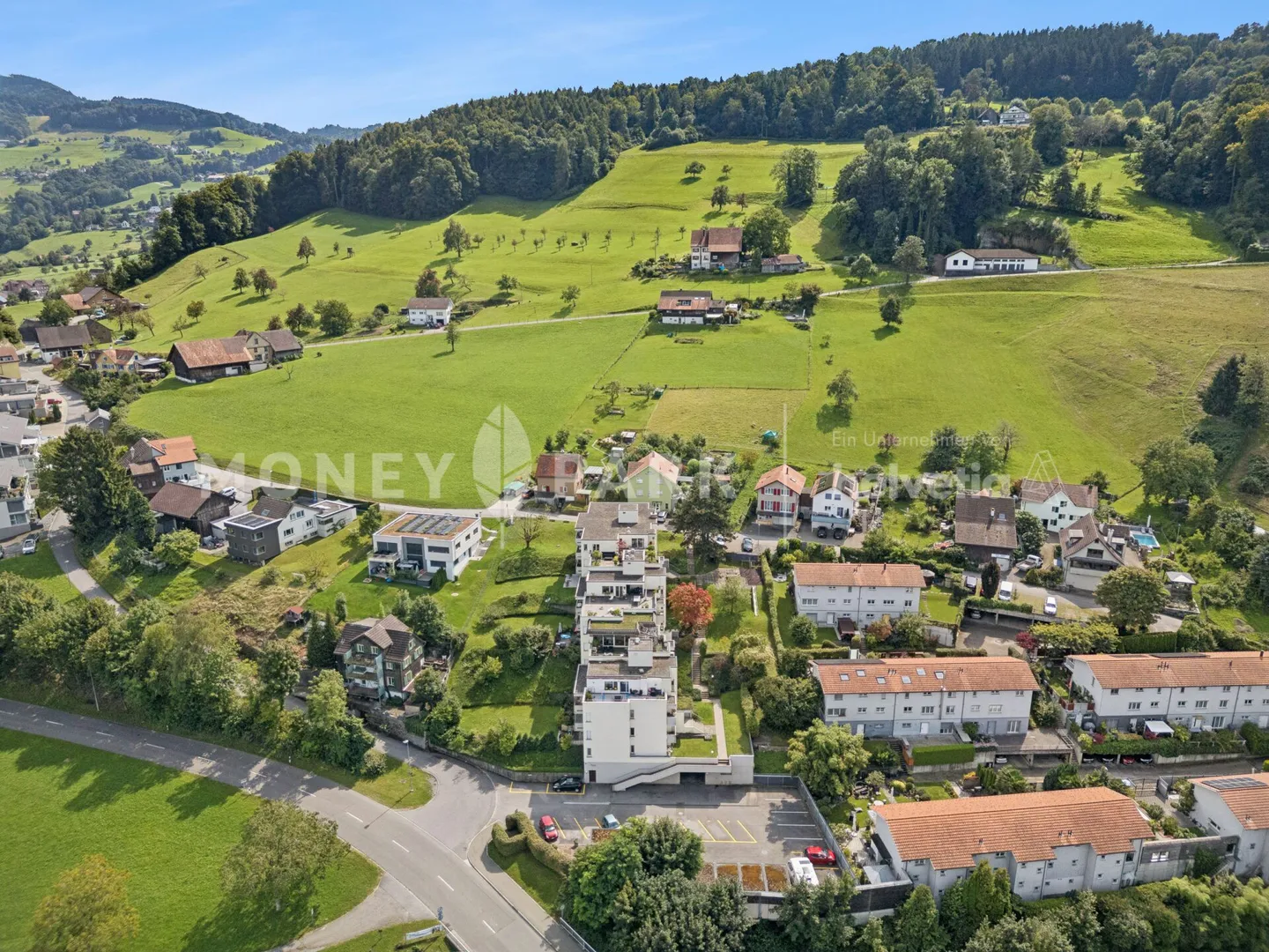 Appartamento attraente di 3,5 stanze con attrezzature moderne - Foto 9 di 10