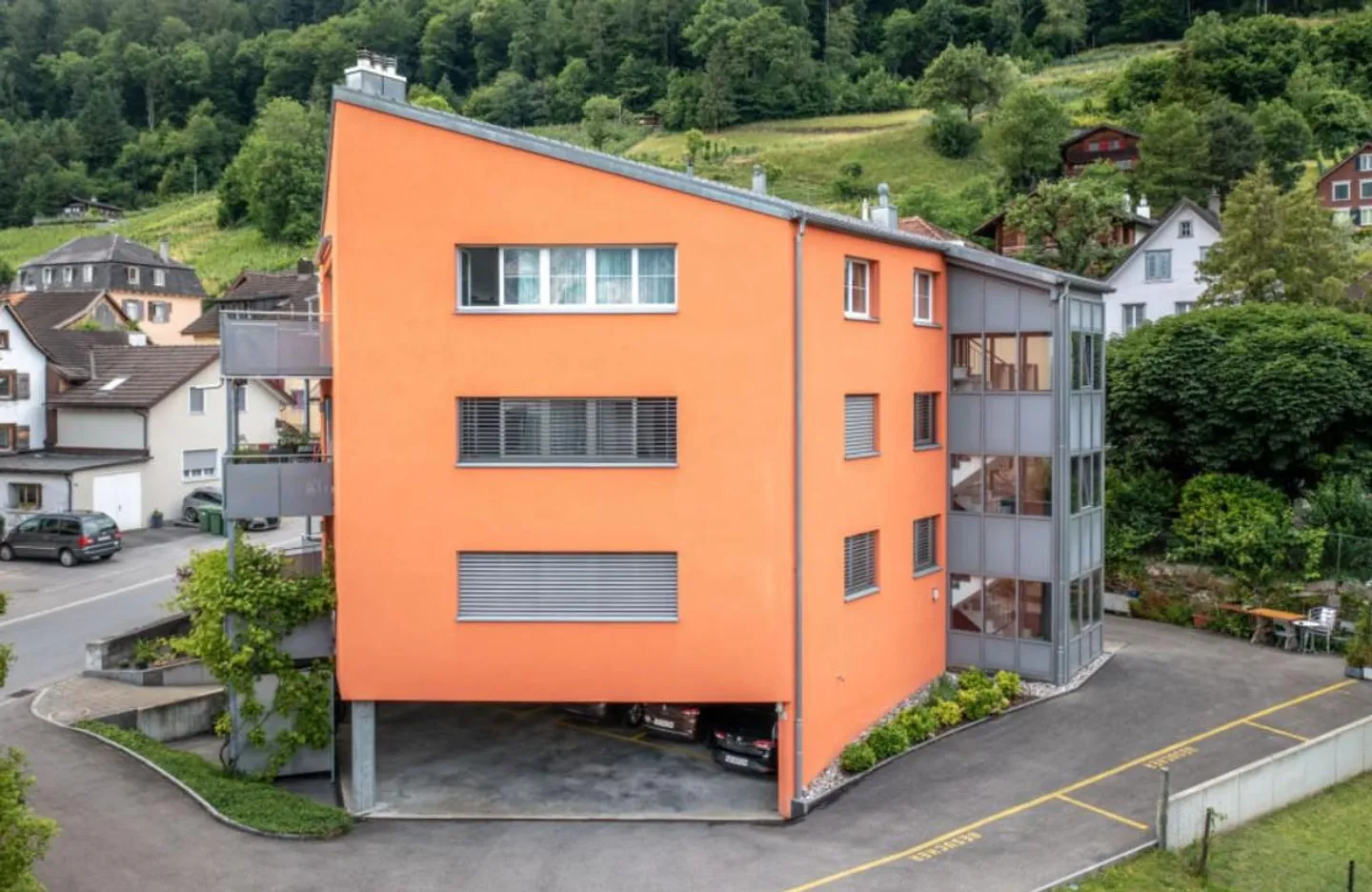 Neuwertige 4.5-Zimmer Attika-Wohnung zu vermieten - Photo 2 of 18