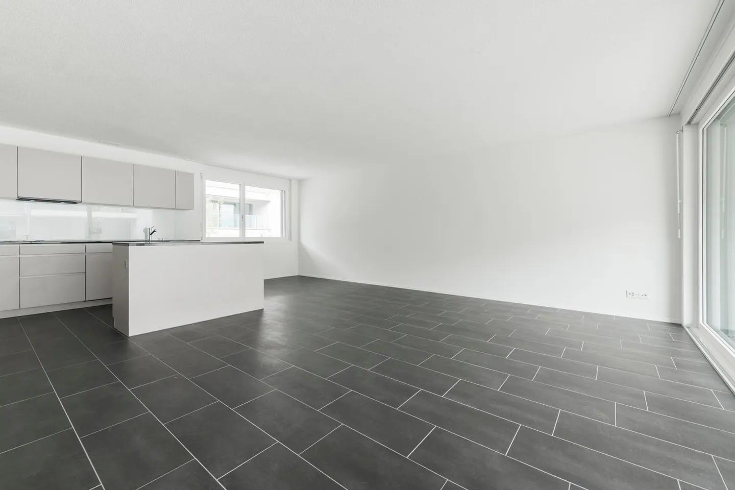 Appartements modernes, spacieux et lumineux de 2,5 pièces au centre de Münsingen - Photo 2 sur 7