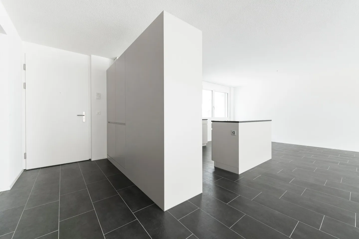Appartements modernes, spacieux et lumineux de 2,5 pièces au centre de Münsingen - Photo 4 sur 7