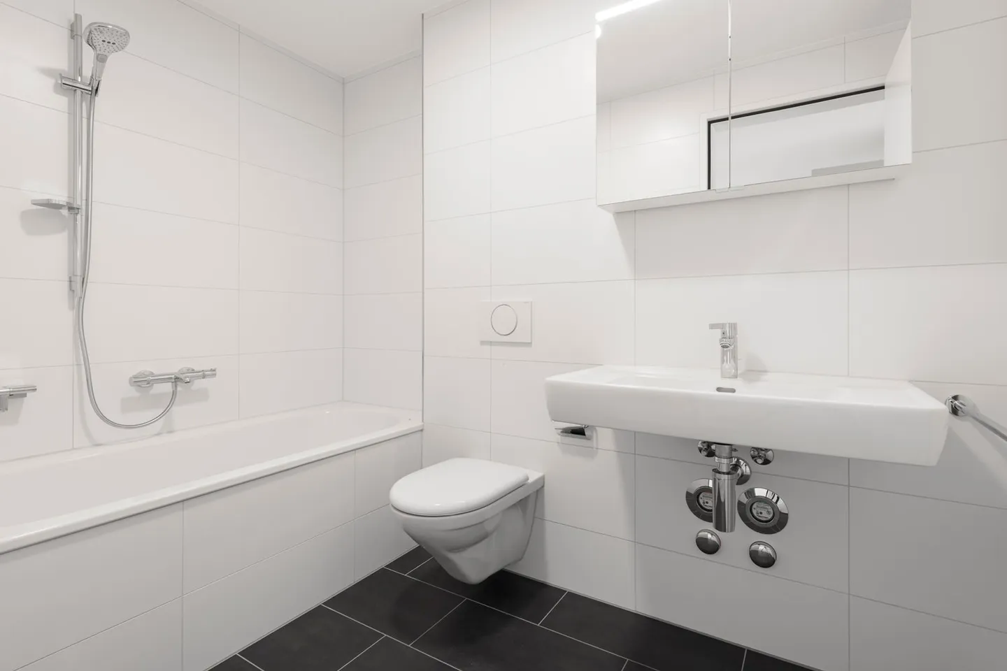 Appartements modernes, spacieux et lumineux de 2,5 pièces au centre de Münsingen - Photo 5 sur 7