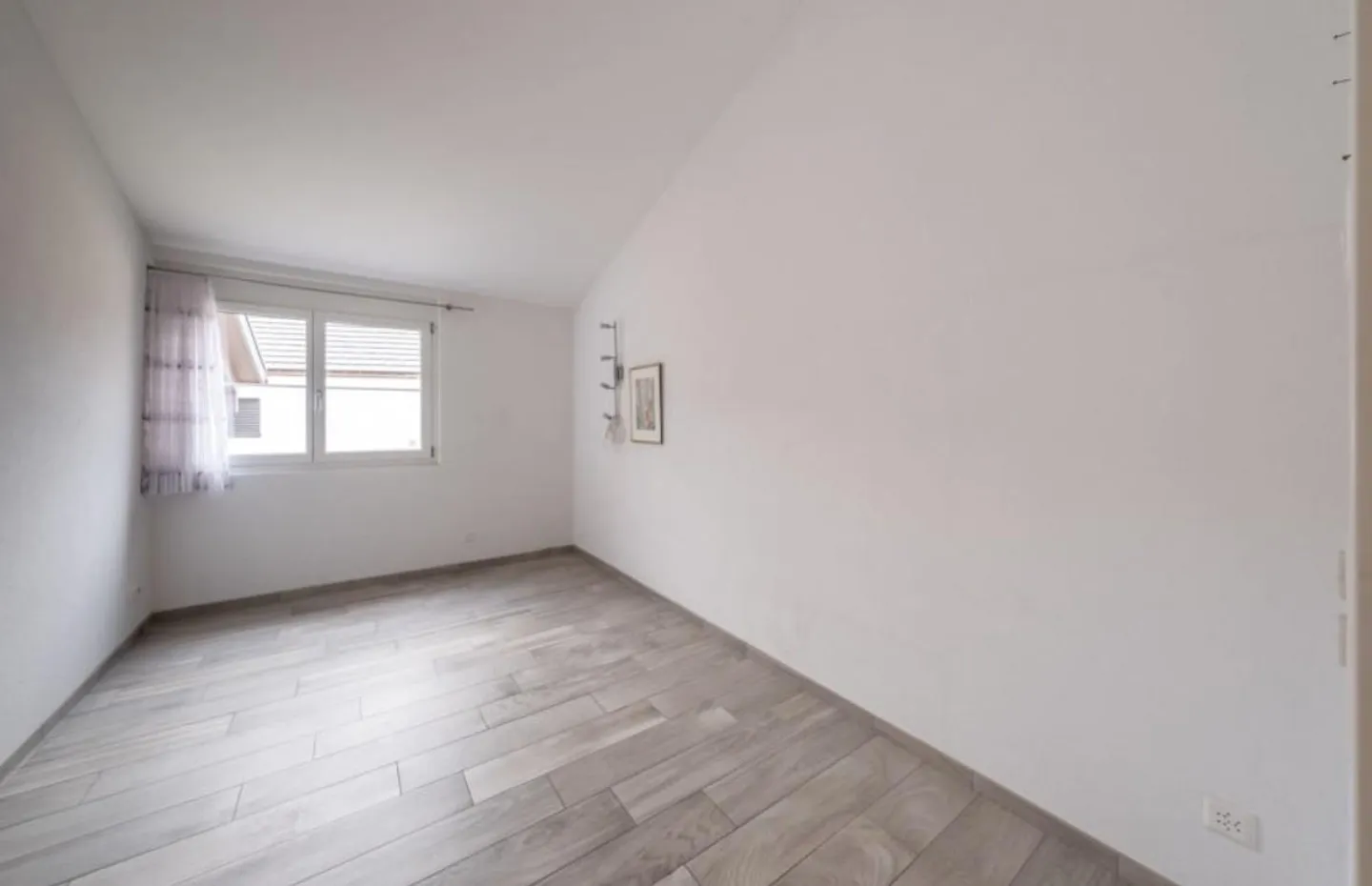 Neuwertige 4.5-Zimmer Attika-Wohnung zu vermieten - Photo 16 of 18