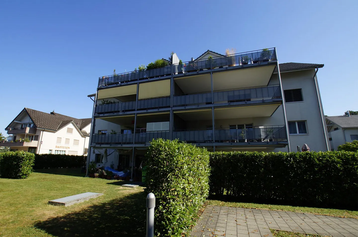 Ampio appartamento di 4 1/2 stanze in un quartiere adatto alle famiglie - Foto 1 di 11