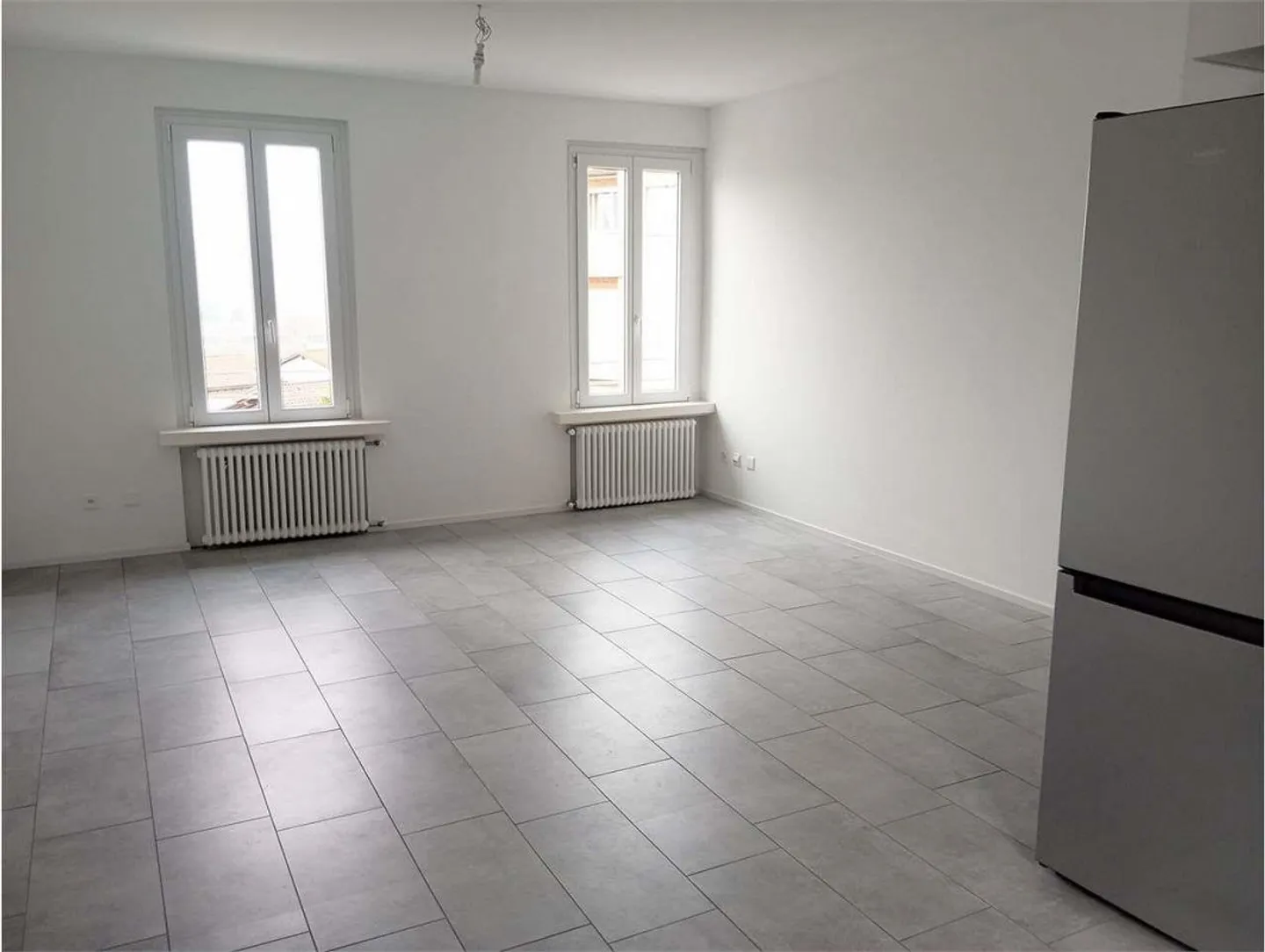 Modern 3.5 Room Apartment in Morbio Inferiore - Photo 2 of 10