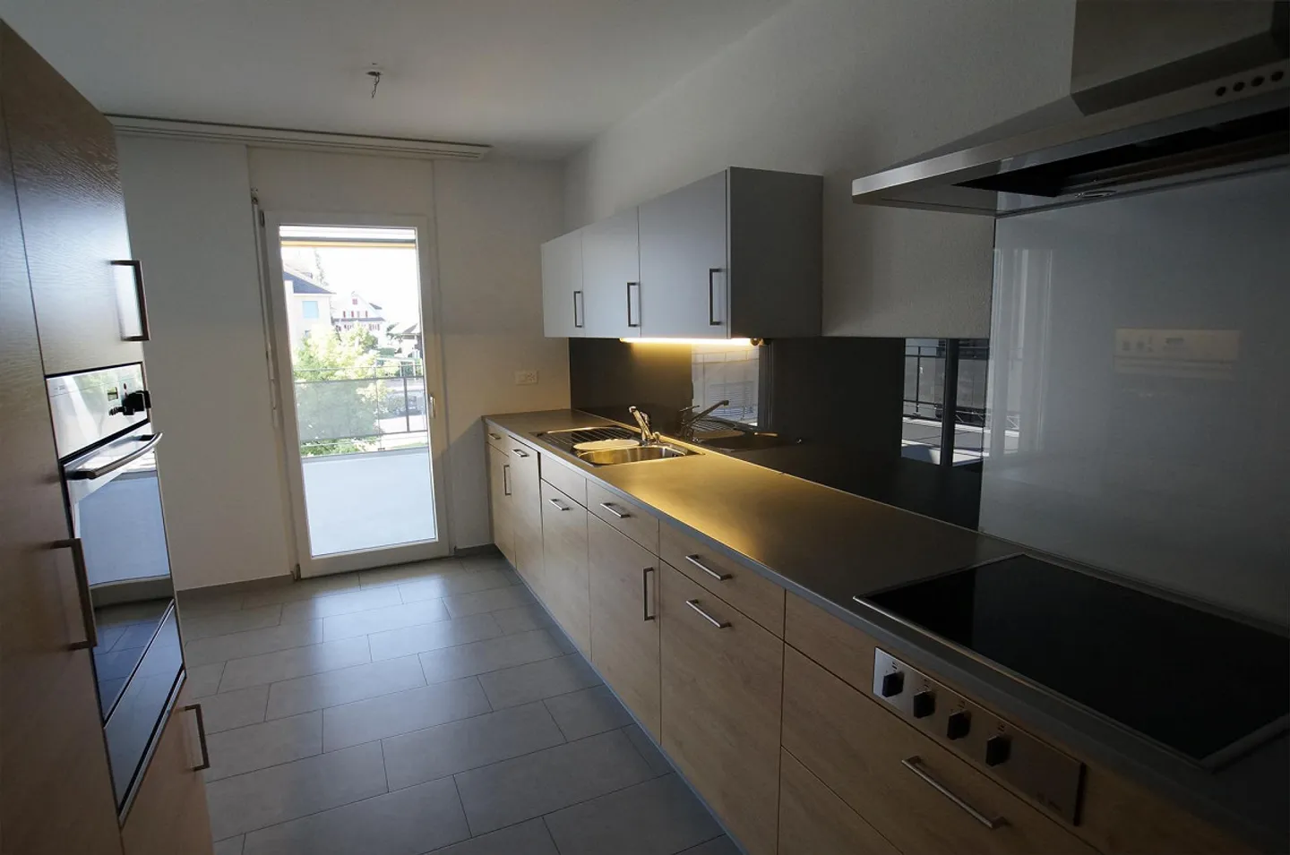 Ampio appartamento di 4 1/2 stanze in un quartiere adatto alle famiglie - Foto 5 di 11