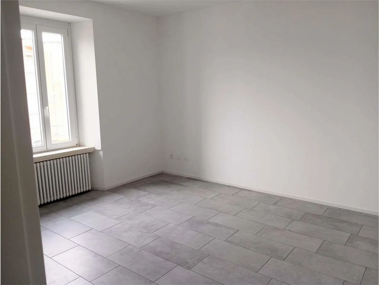 Modern 3.5 Room Apartment in Morbio Inferiore - Photo 4 of 10