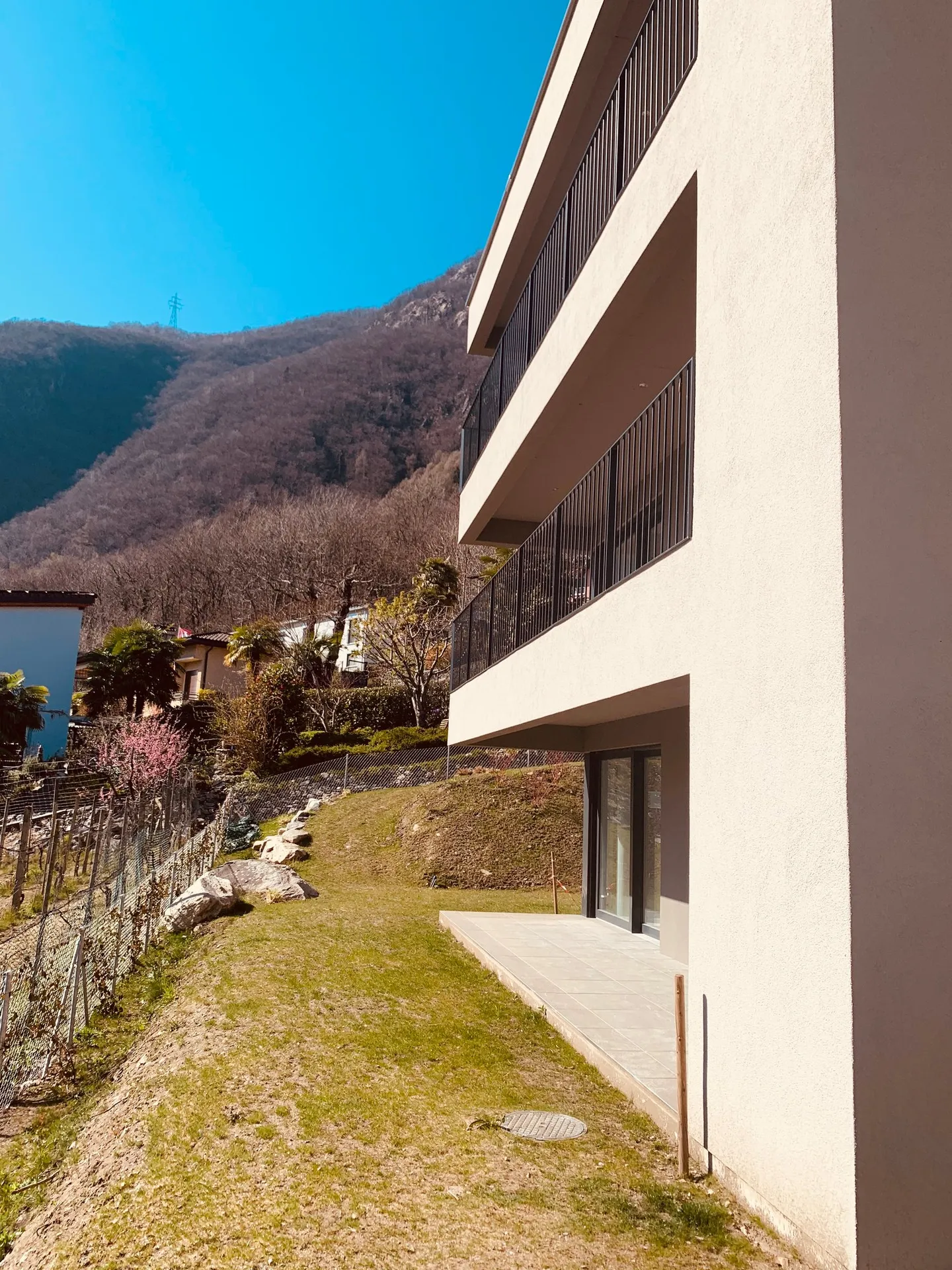 4,5 Zimmer mit privatem Garten in der neuen Residenza Julia in Lumino - Foto 8 von 11