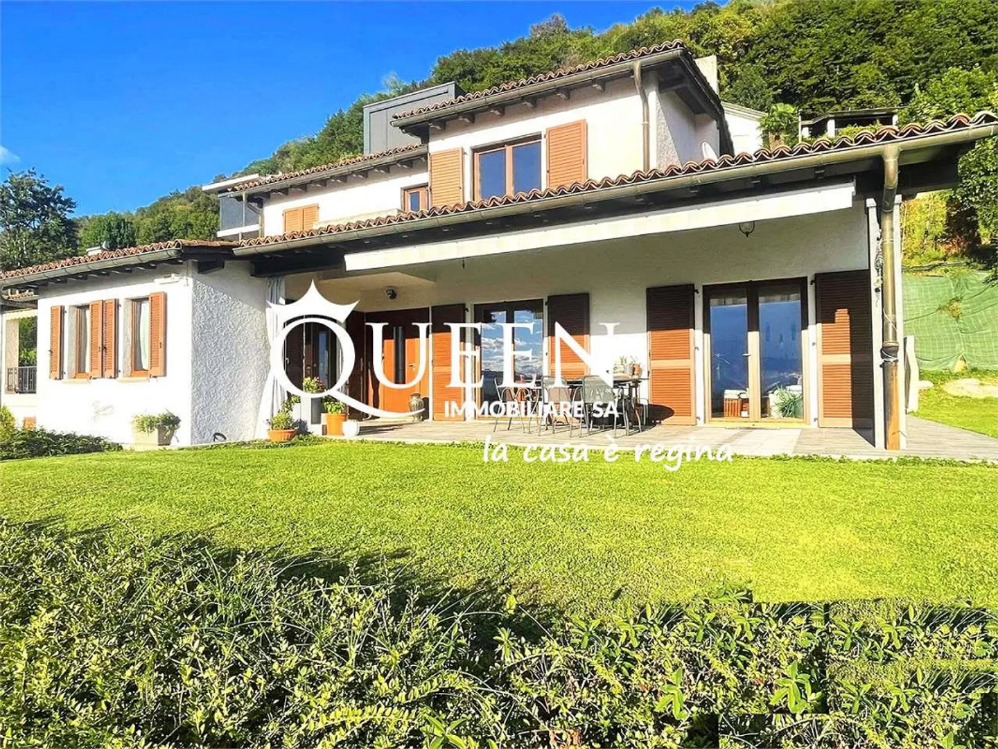 Morbio Superiore : villa 10.5 pièces, 304 m², grand jardin, vue imprenable - Photo 2 sur 7