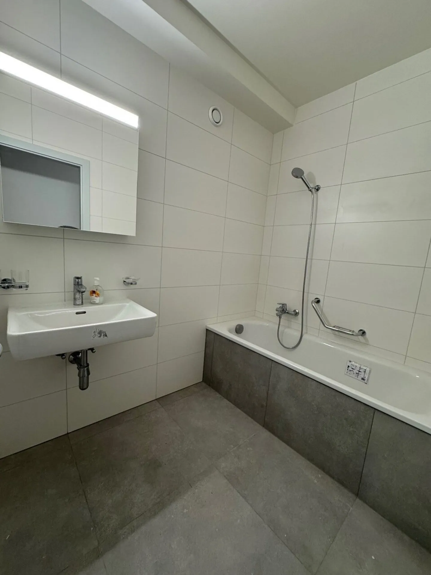 2,5-Zimmer-Wohnung im 3. Stock - Foto 4 von 4