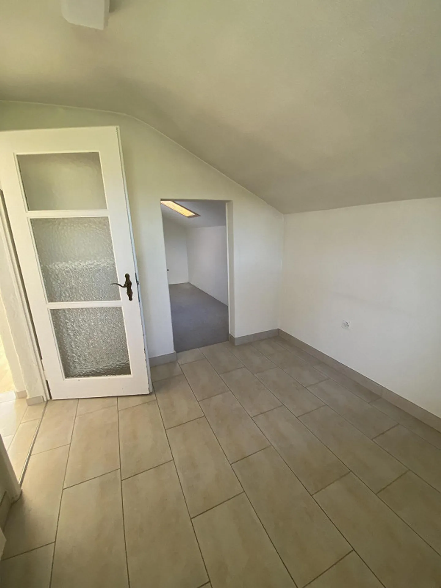 Appartamento 3½ locali con ripostiglio al 2° piano - Foto 3 di 9