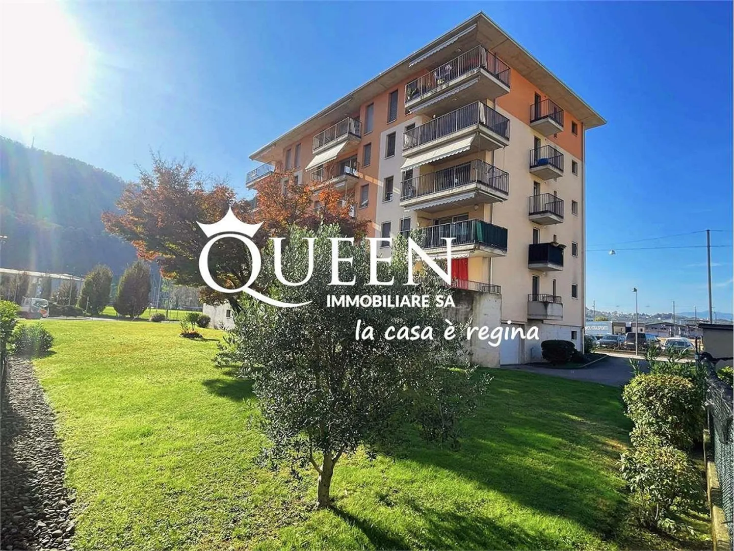 Chiasso: Penthouse with 4.5 rooms, 140 m², balconies, unobstructed view and garden - Photo 13 of 13