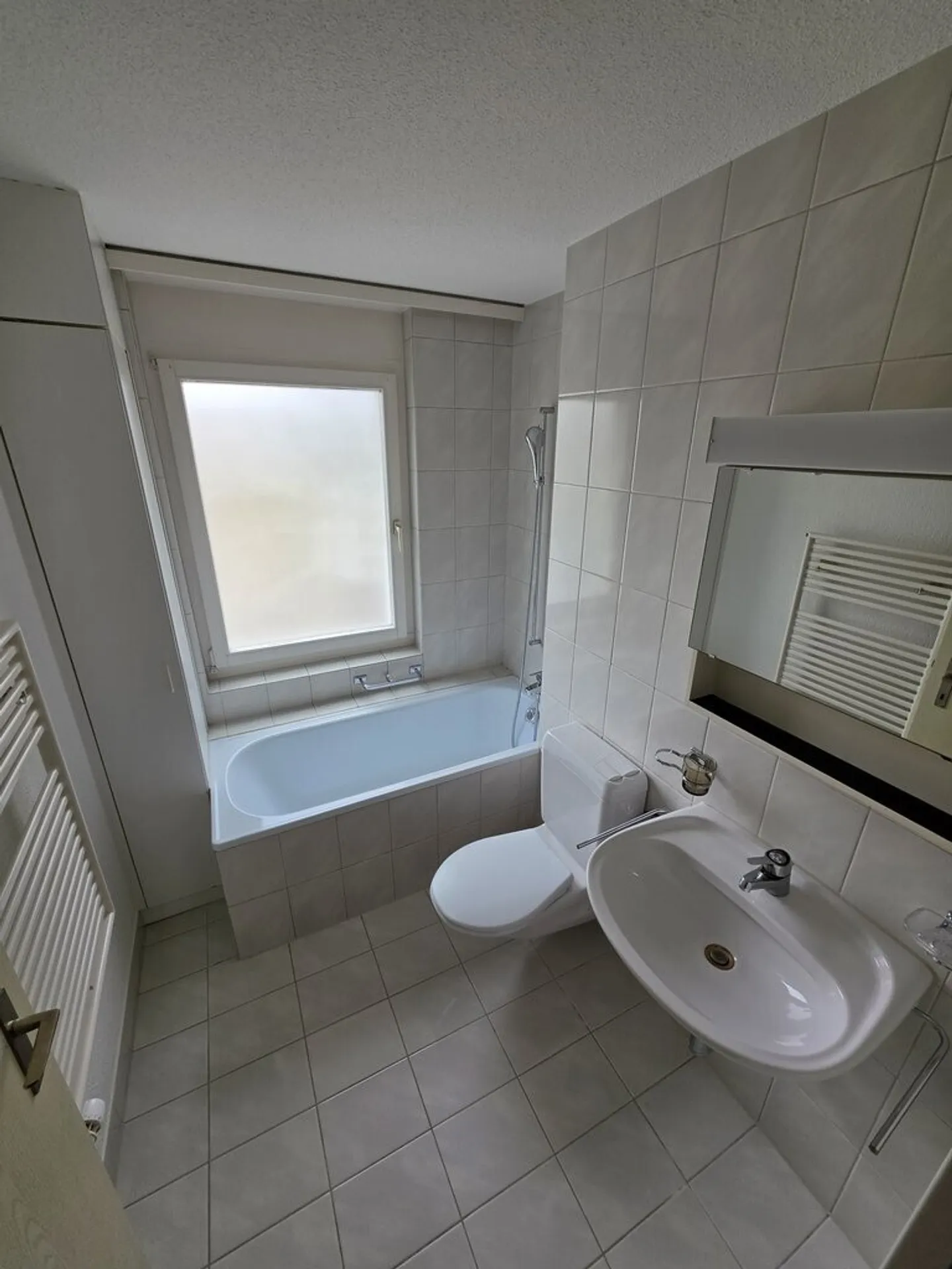 Appartamento attraente di 3,5 stanze a Glattfelden - idealmente situato - Foto 3 di 8