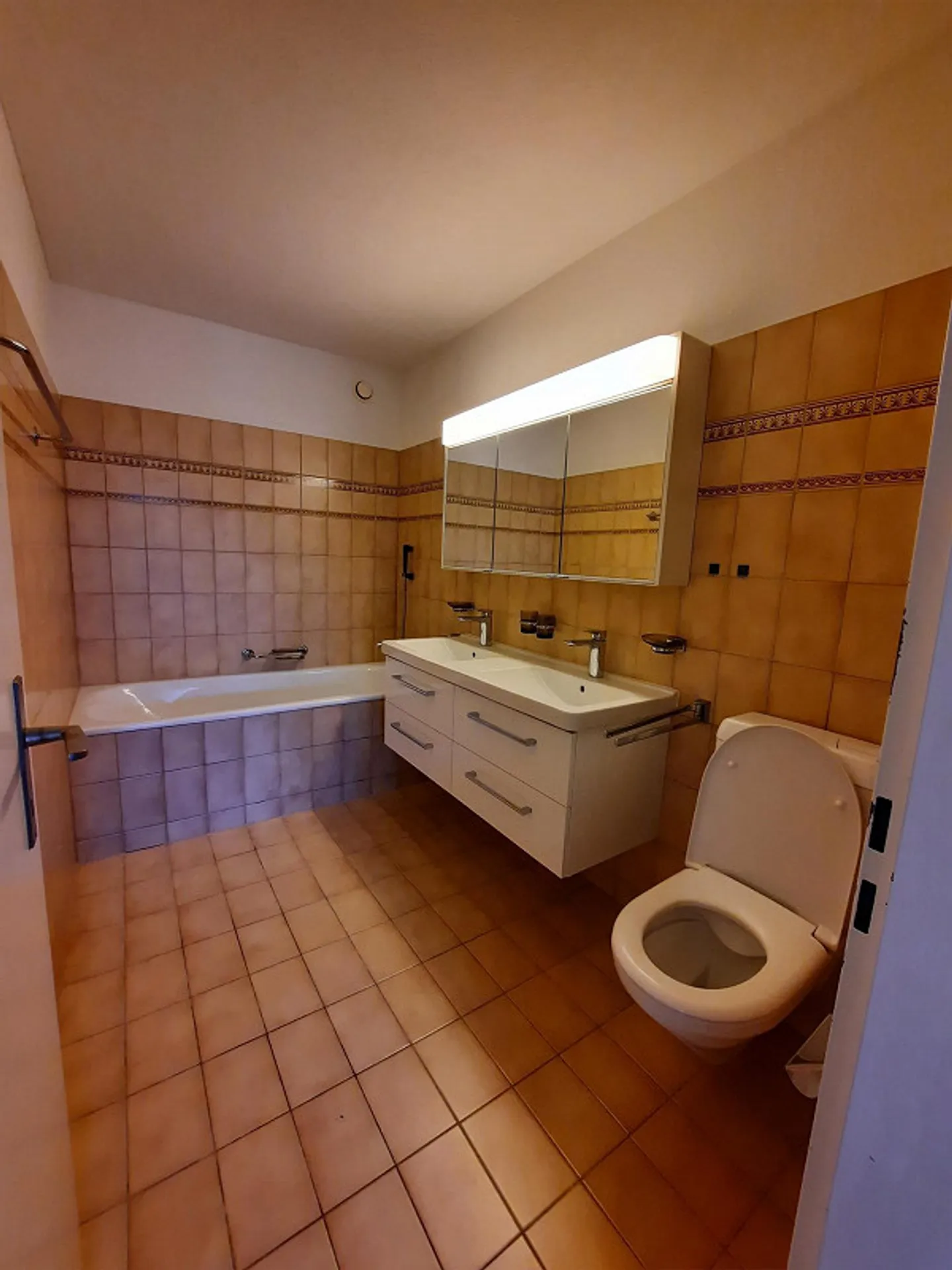 Appartamento con terrazza esclusivo di 5,5 stanze in posizione privilegiata - Foto 12 di 13