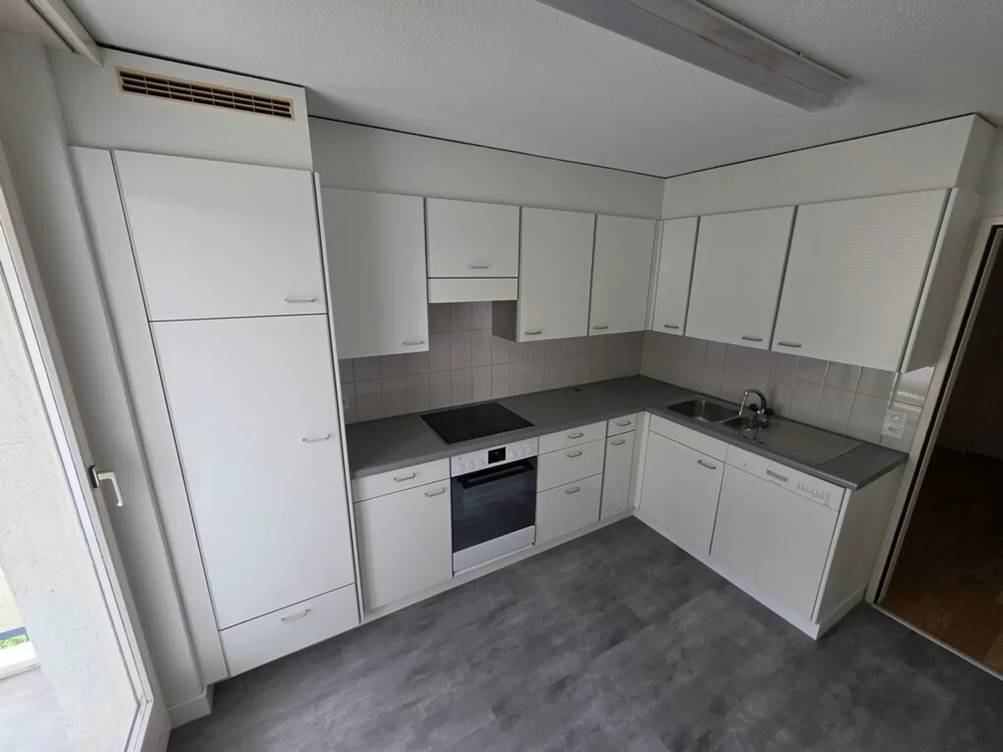 Appartamento attraente di 3,5 stanze a Glattfelden - idealmente situato - Foto 2 di 8