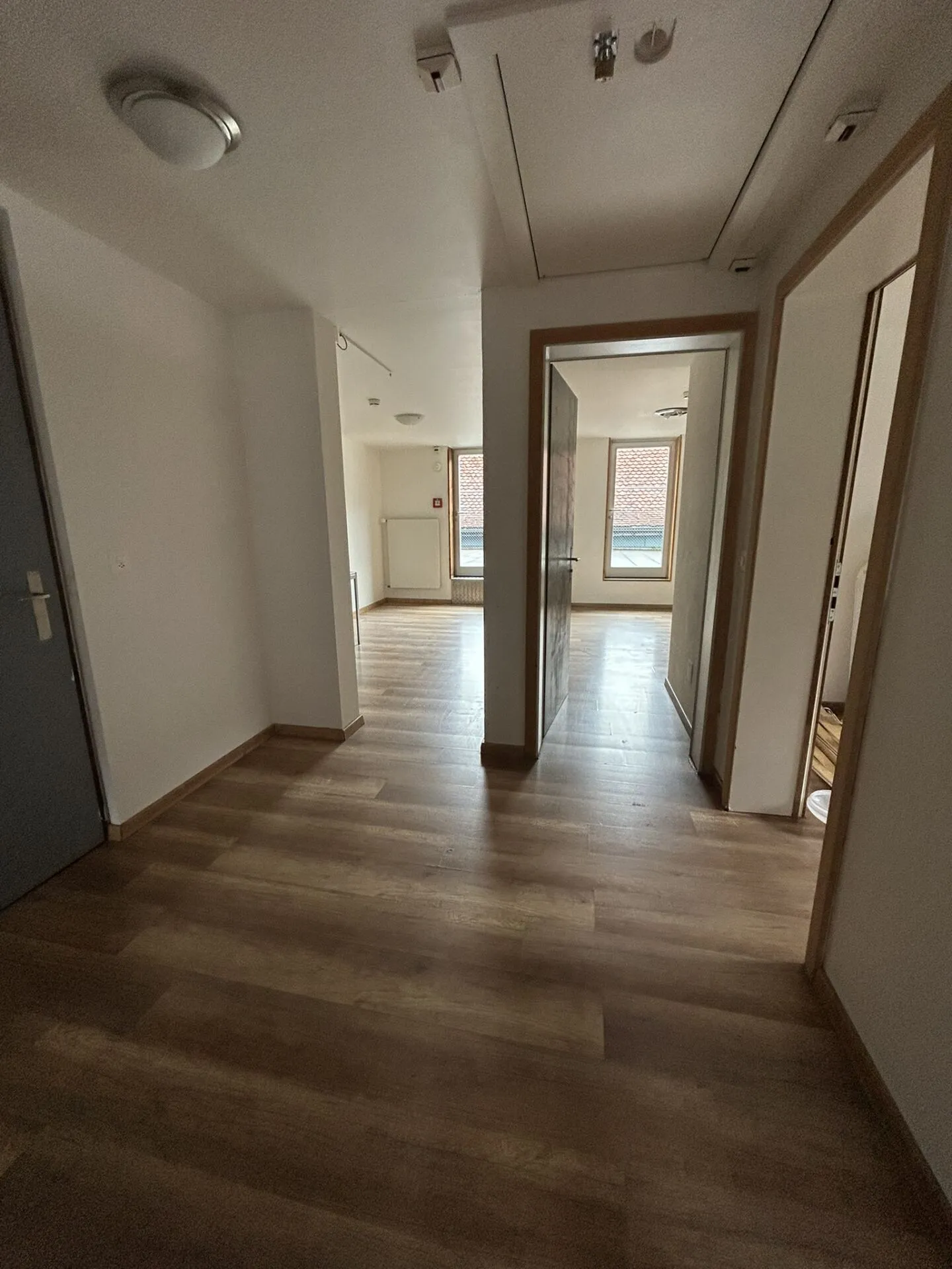 Appartements et chambres divers à louer - Photo 11 sur 12