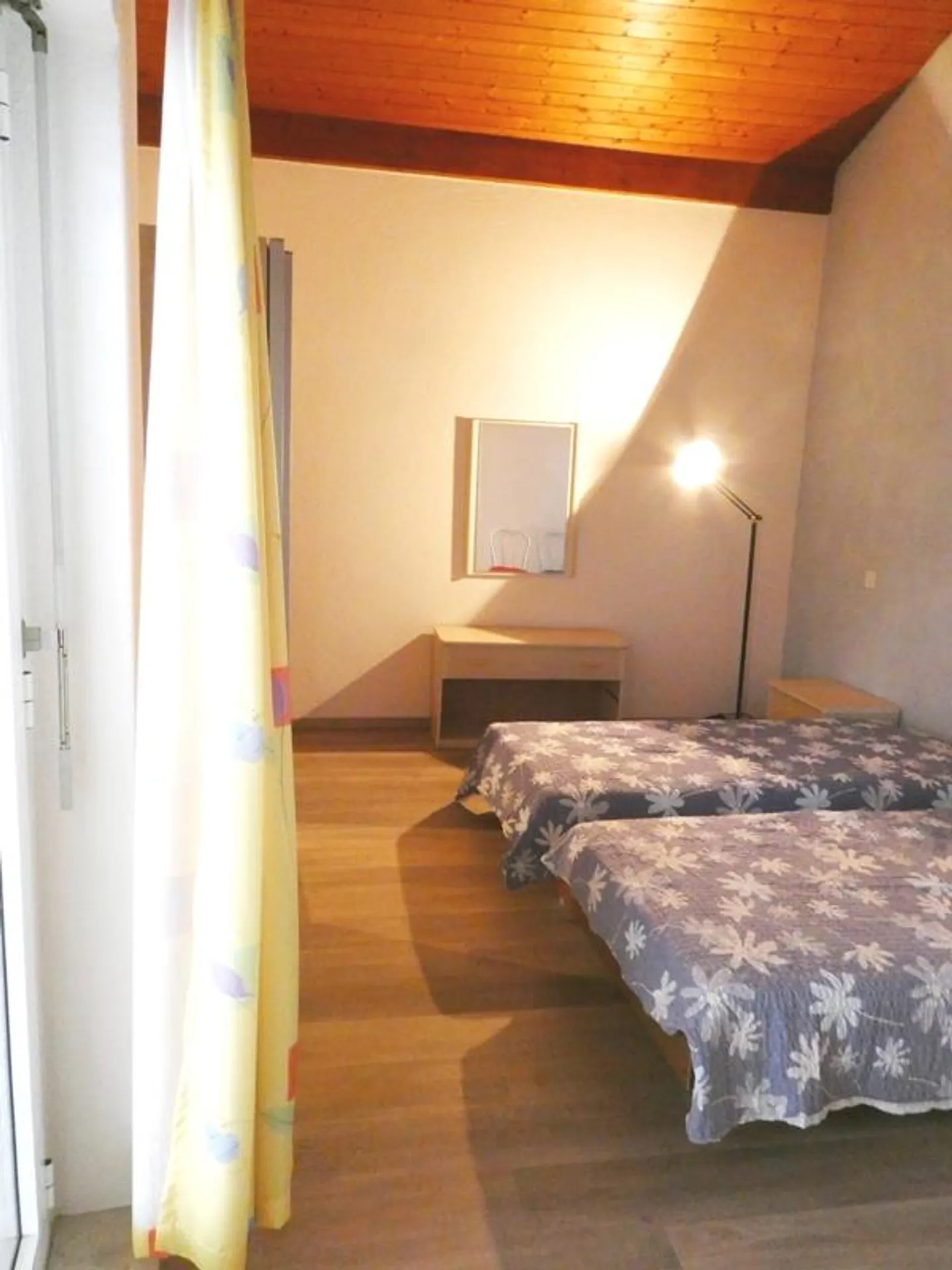 rent also for holidays - Photo 1 of 7