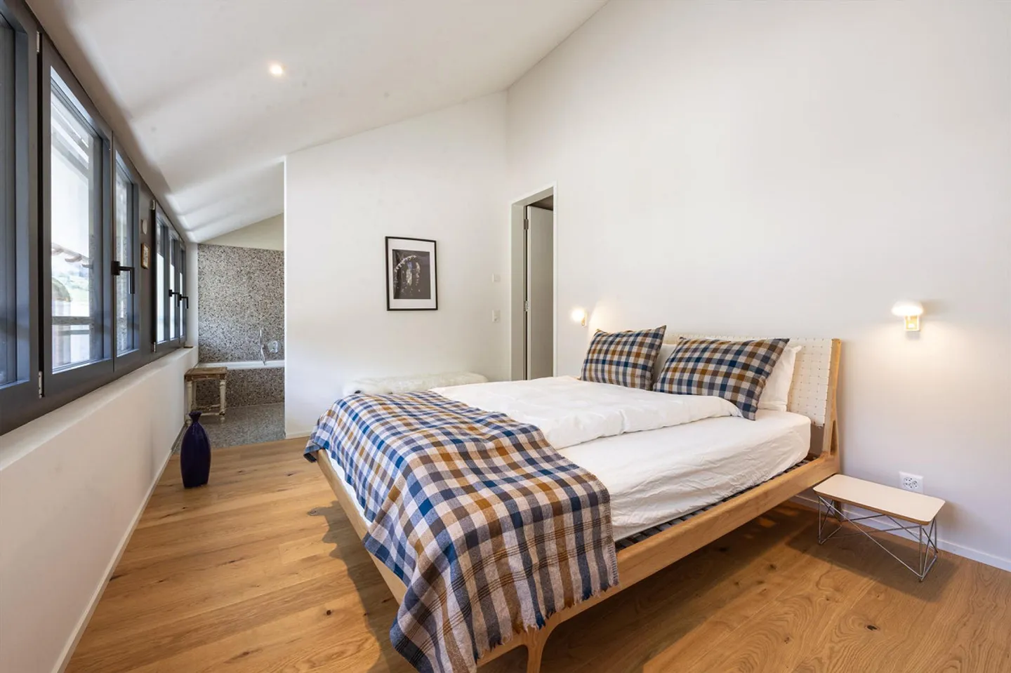 Exklusive 3½-Zimmer-Wohnung im skandinavischen Stil in Obersaxen - Foto 5 von 16