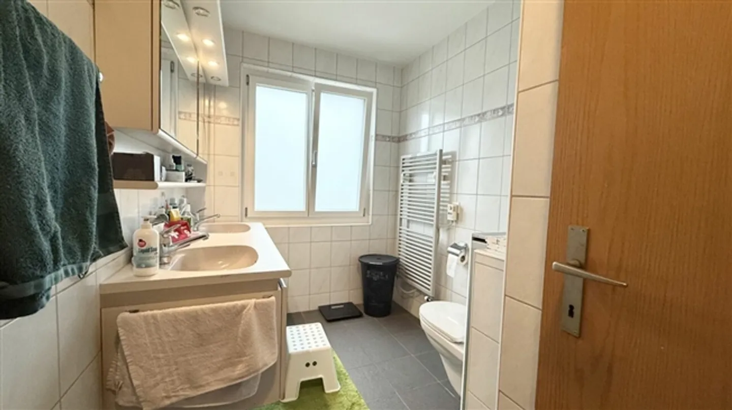 Ampio appartamento duplex di 5,5 locali in una buona posizione Copia - Foto 9 di 11