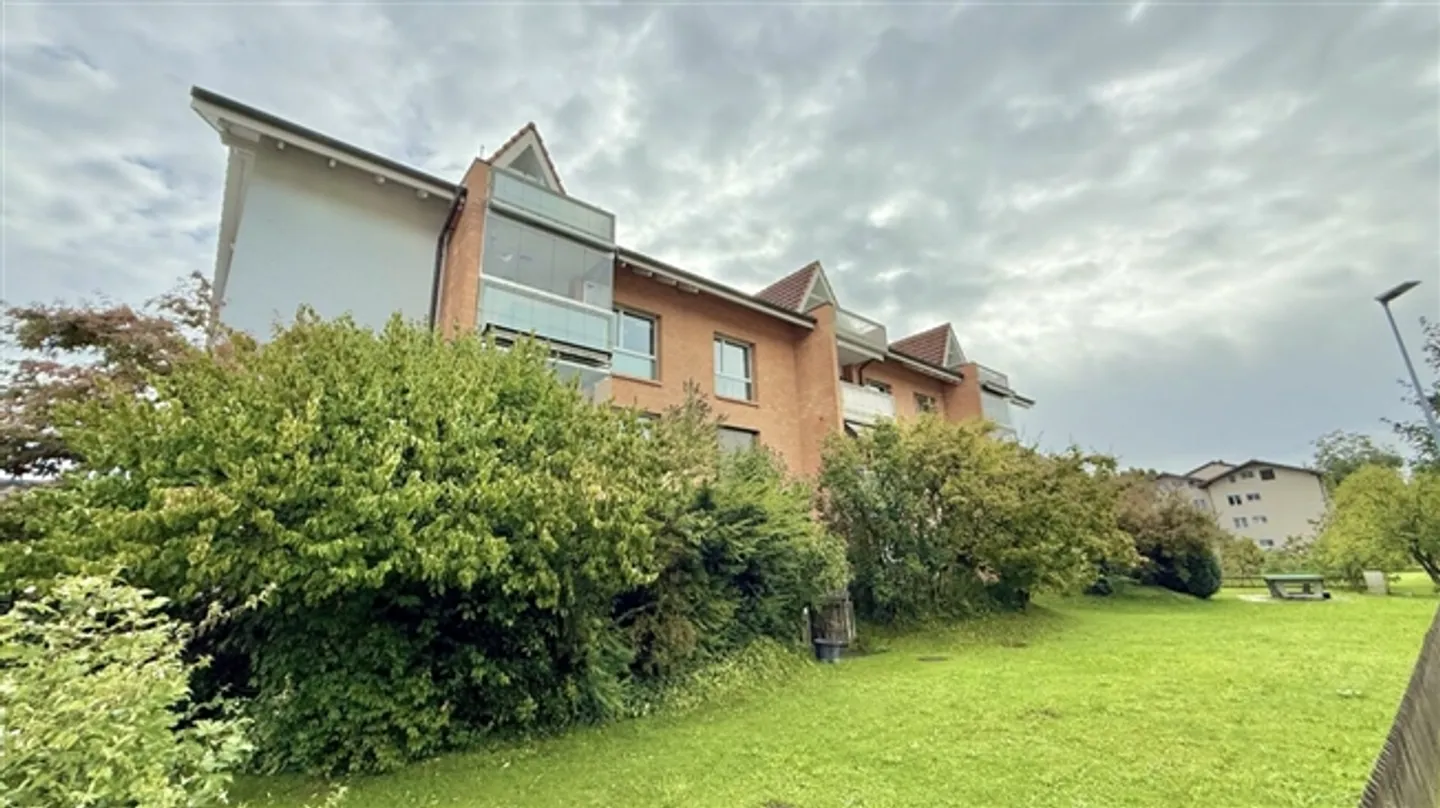 Ampio appartamento duplex di 5,5 locali in una buona posizione Copia - Foto 11 di 11