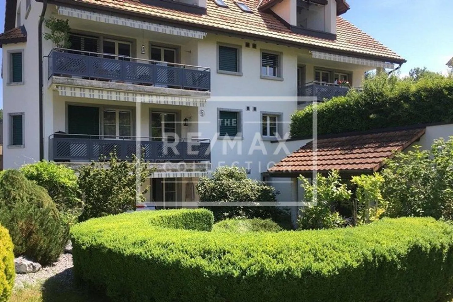 Sunny attic apartment in Bonstetten with dream views, near Zurich - Photo 2 of 13