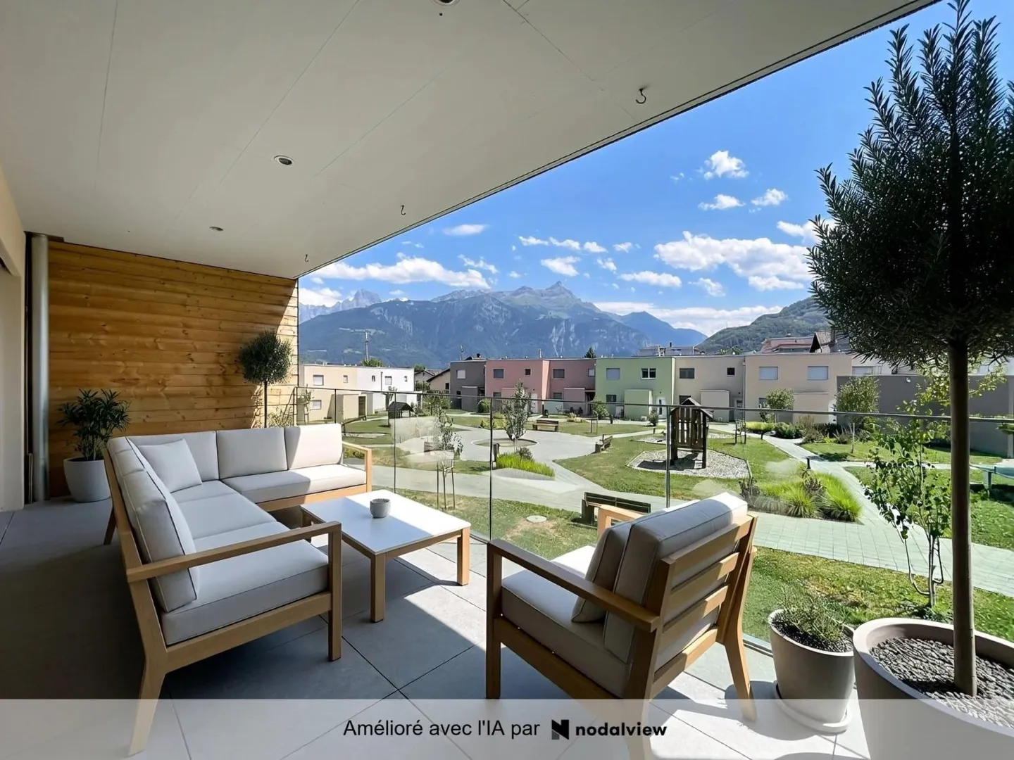 Villa moderna con giardino e terrazze - Foto 12 di 13