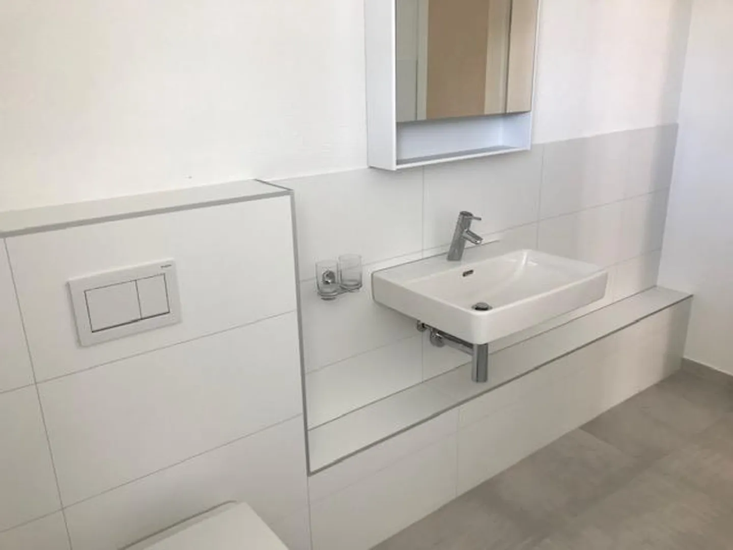 Appartement moderne de 3 pièces avec balcon - Photo 7 sur 9