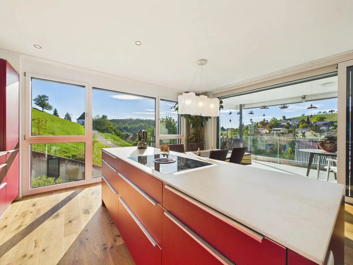 Appartamento esclusivo di 4,5 locali con ampia terrazza e balcone - Foto 5 di 13