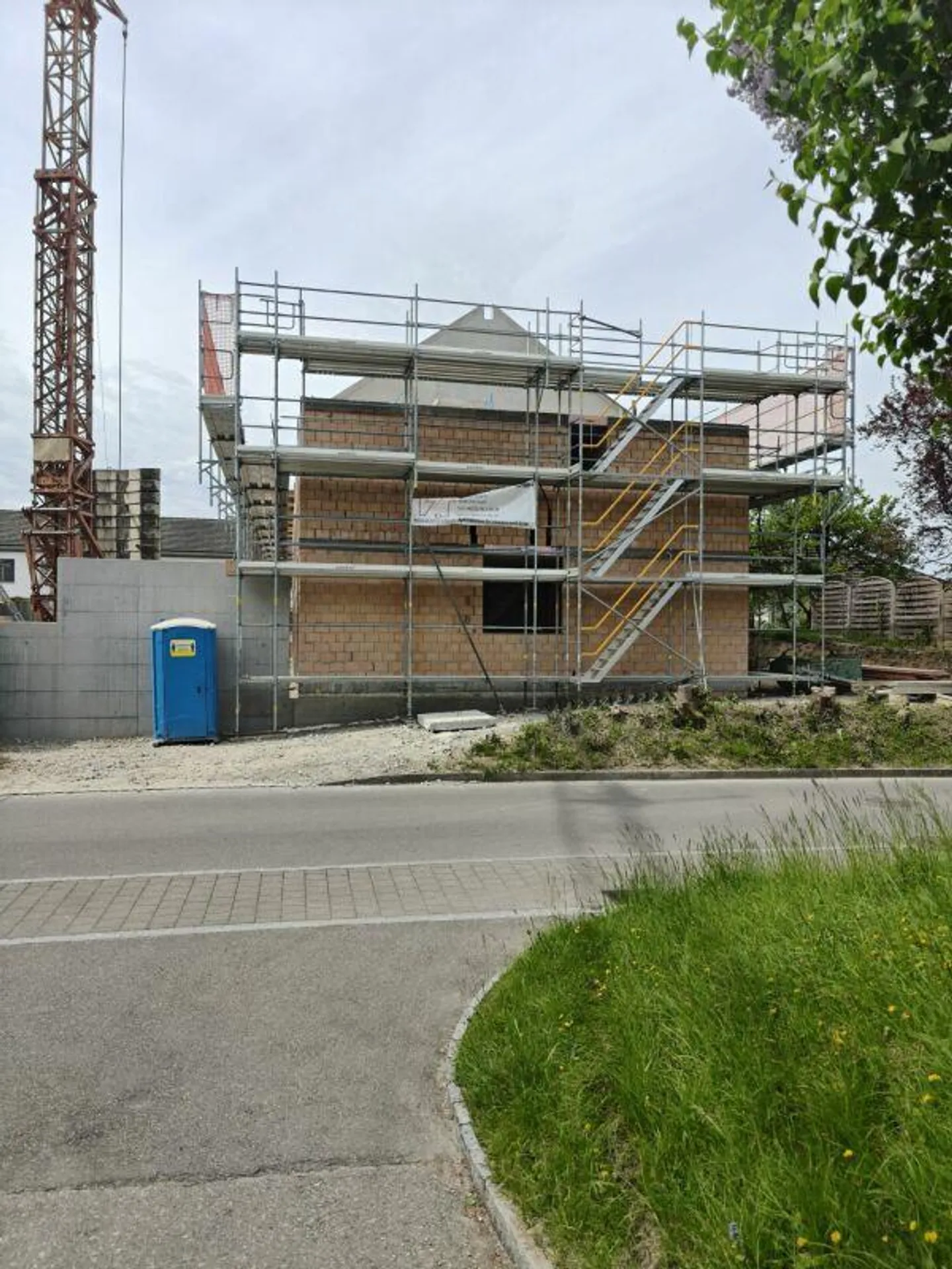 Newly built row houses for rent - Photo 4 of 9