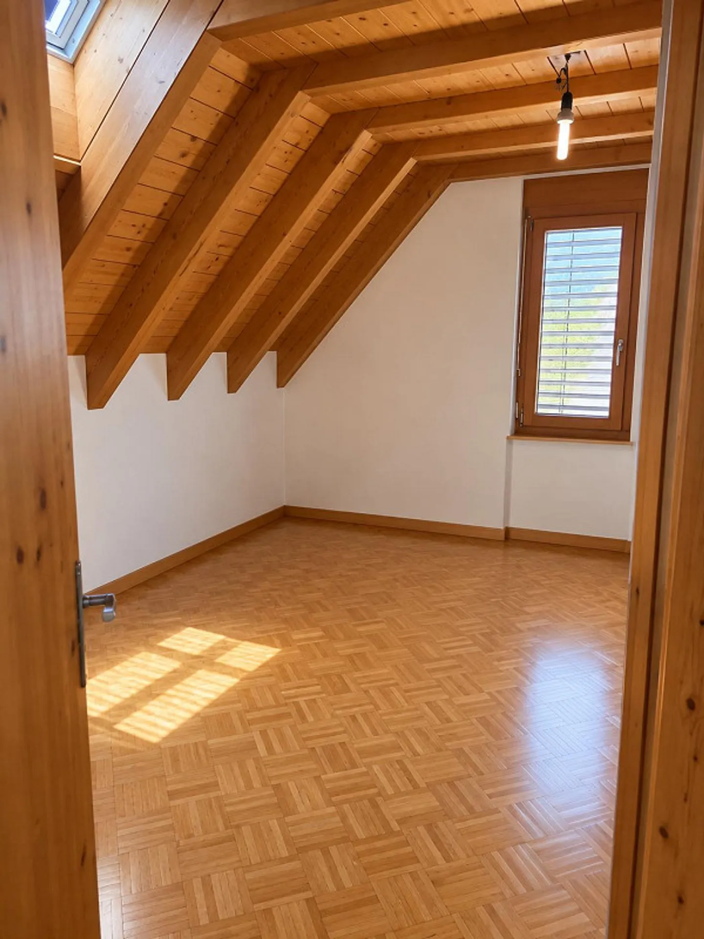 Appartement sous les combles de 5,5 pièces - Photo 8 sur 15