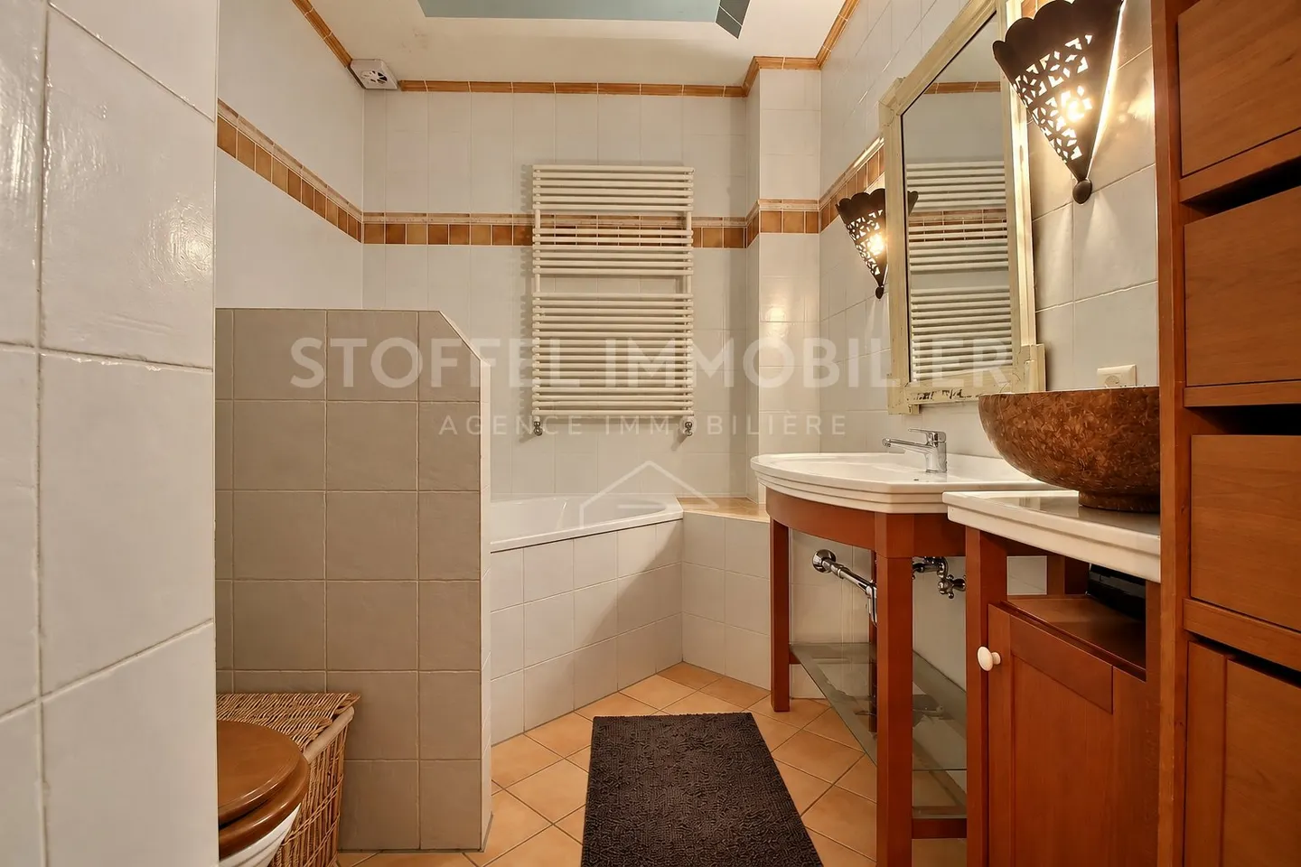 Charming Village House in Plan-les-Ouates - Photo 9 of 12