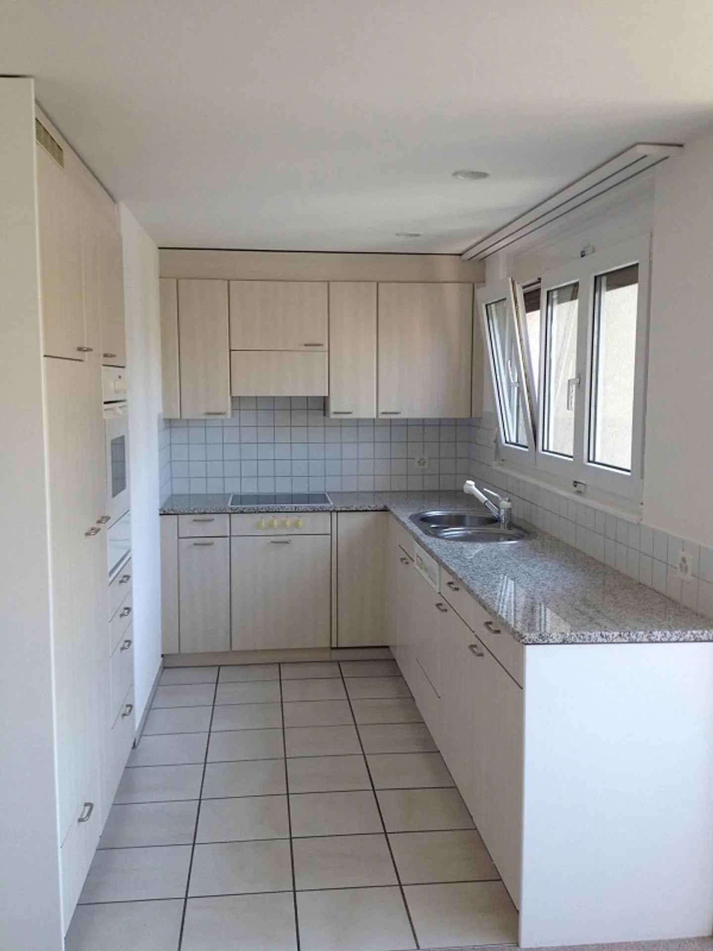 2.5 Zimmer Wohnung im schönen Dorf Lachen SZ - Photo 3 of 8