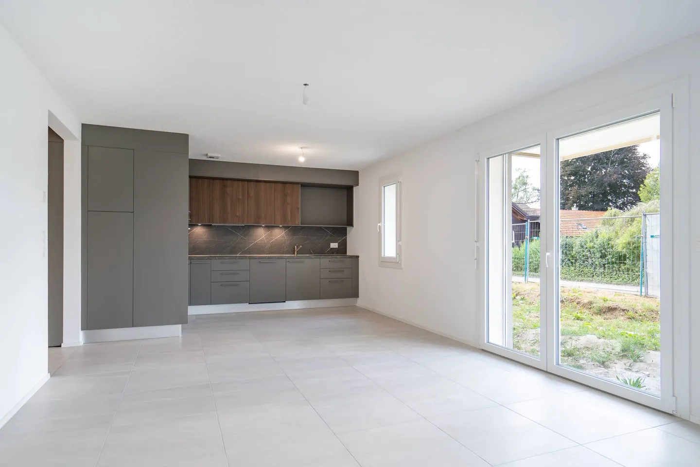 Apartment for sale - Photo 2 of 13