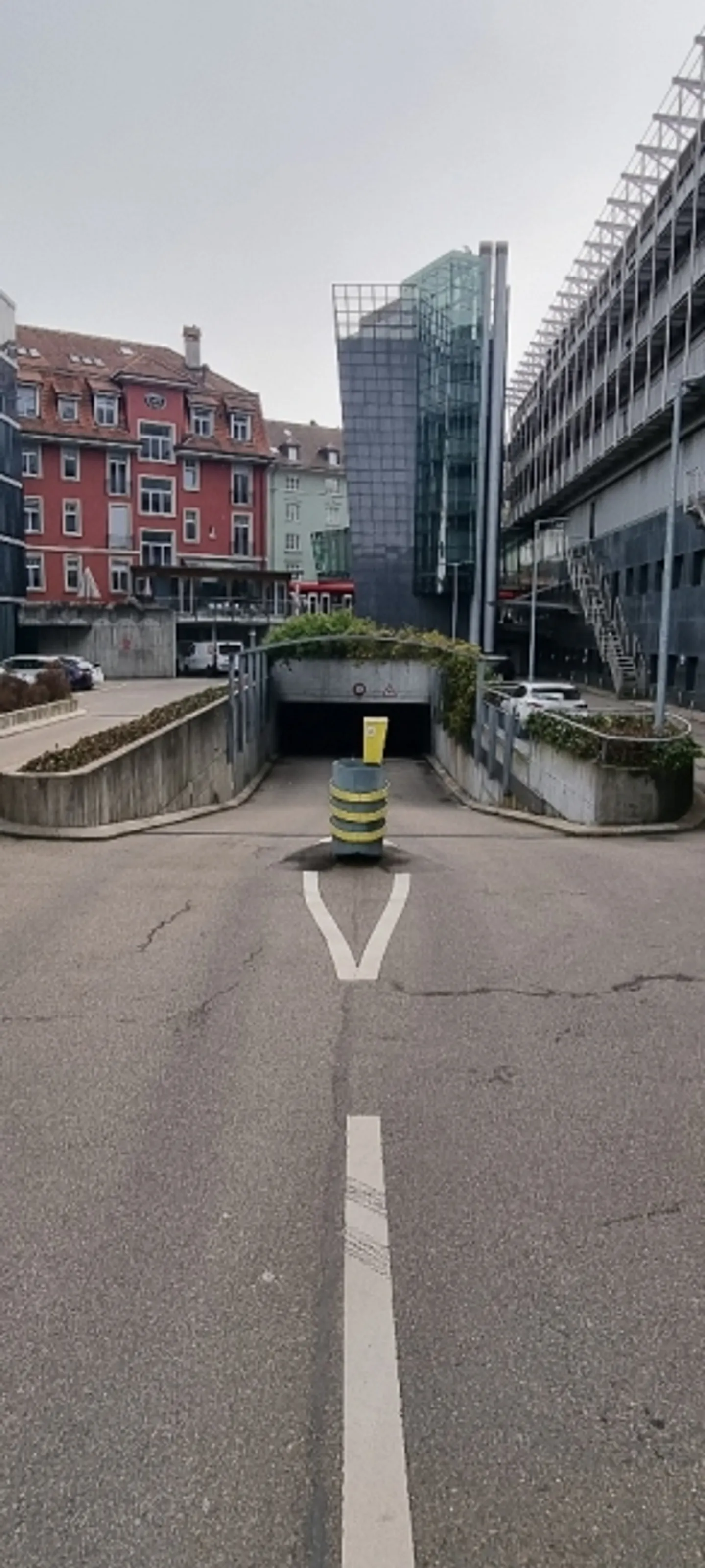 Outdoor parking space for rent - Photo 1 of 1