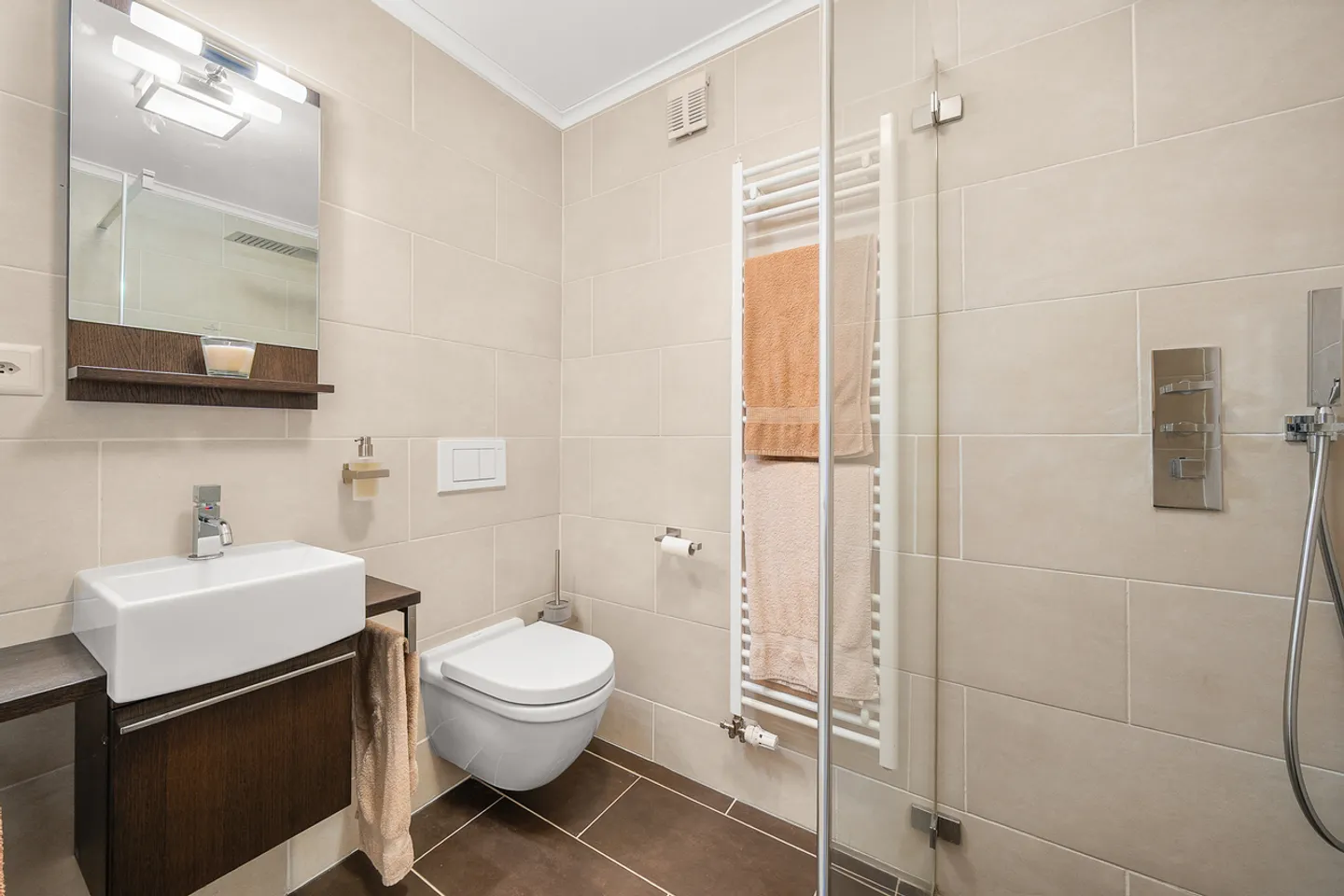 Chalet de caractère rénové, prestations contemporaines - Photo 15 sur 19