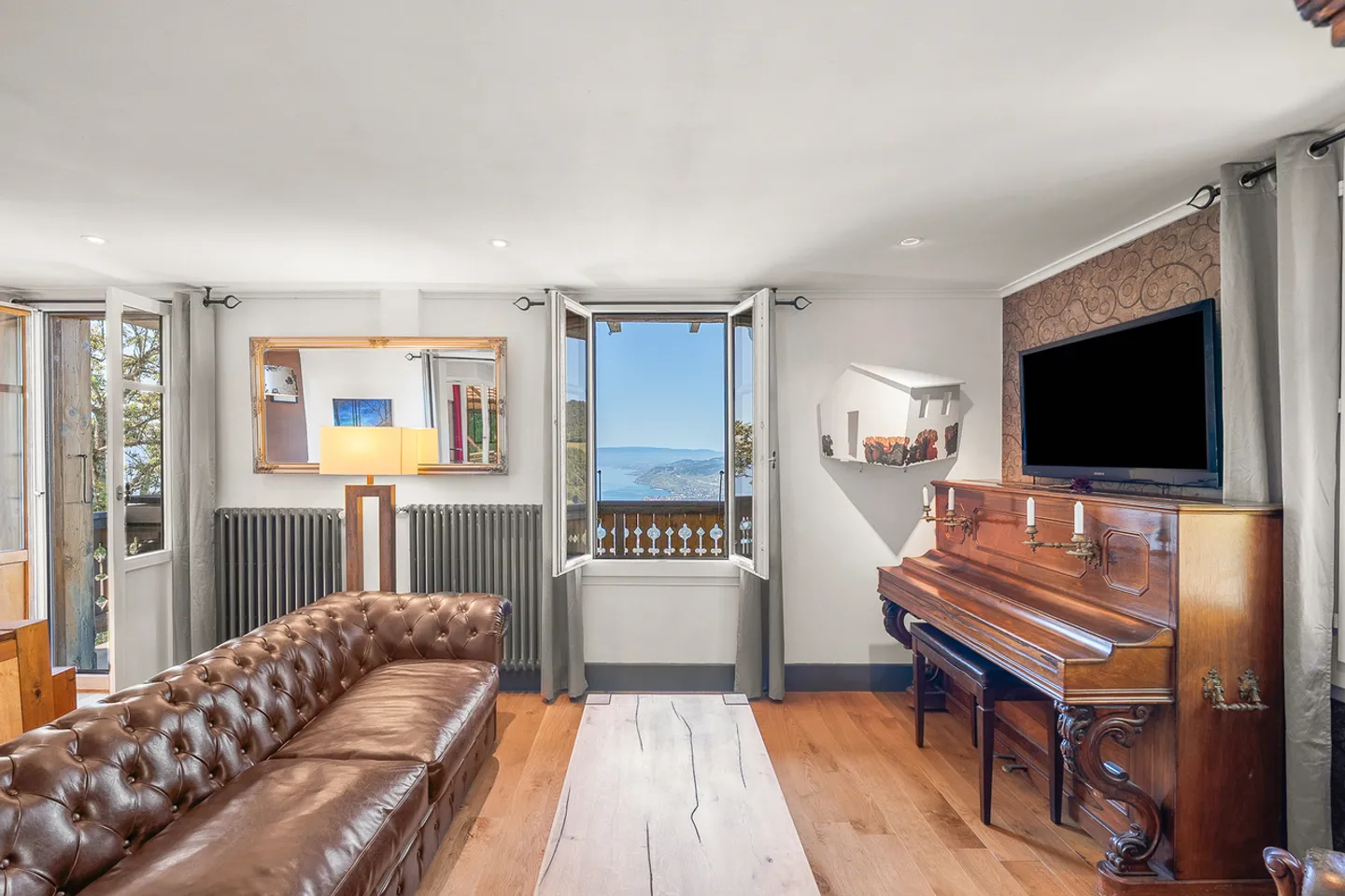 Chalet de caractère rénové, prestations contemporaines - Photo 3 sur 19