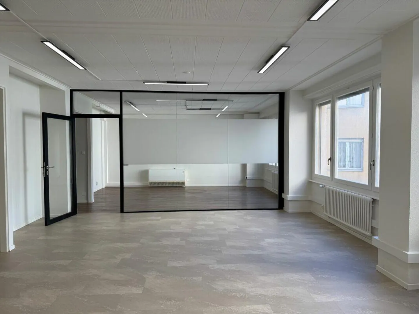 Divisible office of 719 m2 - Photo 3 of 9