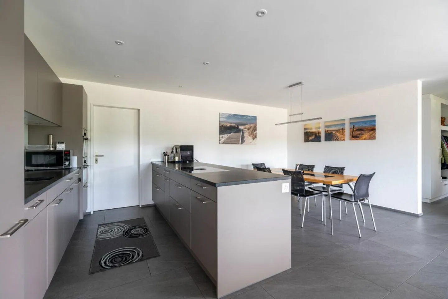 Feudali 4 ½-chambres Appartement Terrasse avec Jardin - Photo 3 sur 12