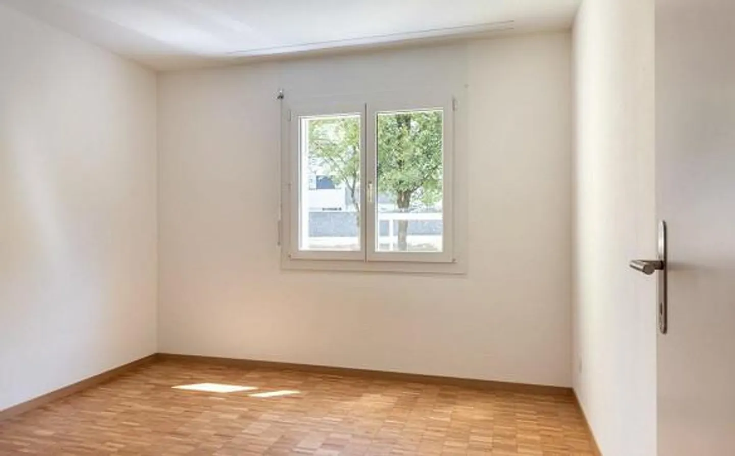 Apartment in Igis 4.5 Rooms - Photo 3 of 6