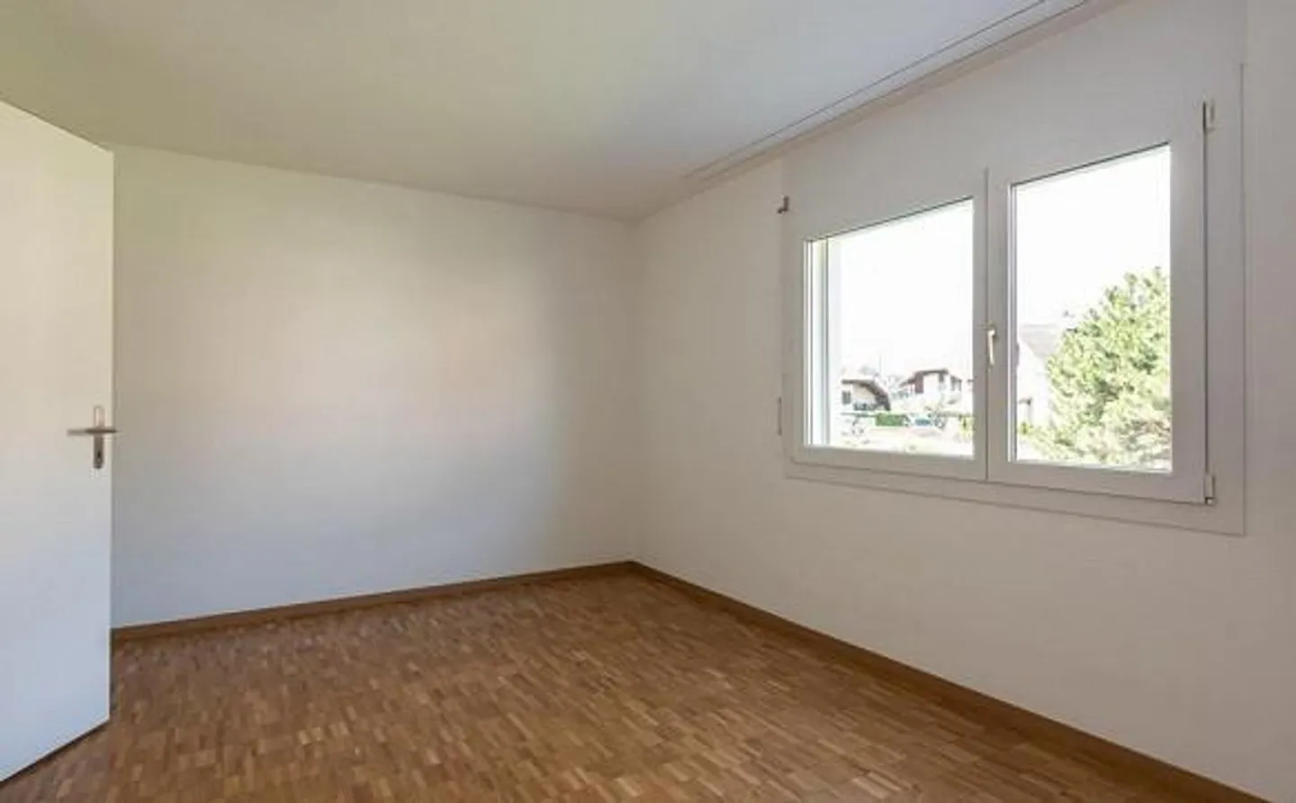 Apartment in Igis 4.5 Rooms - Photo 4 of 6