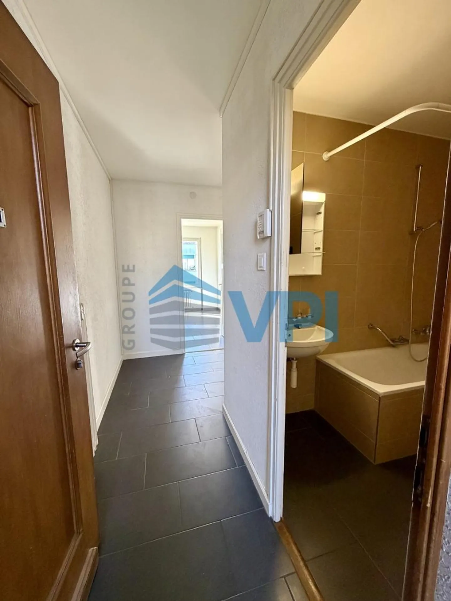 Großartige Gelegenheit: renovierte 2,5-Zimmer-Wohnung - Foto 5 von 9