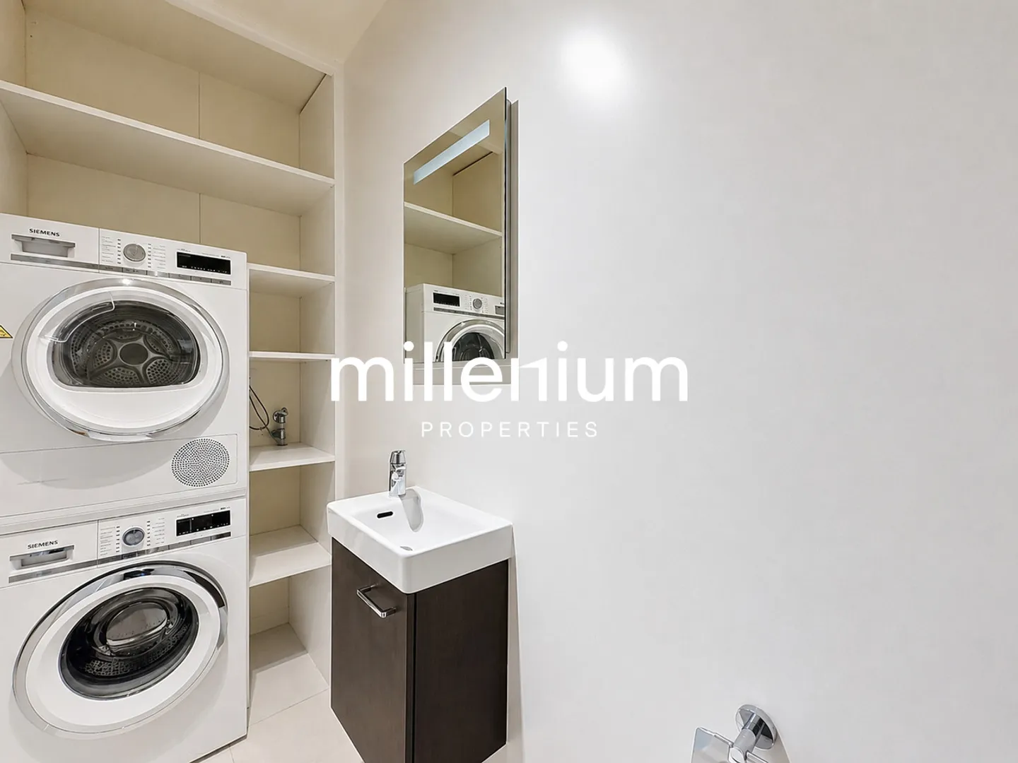Crossing apartment with exceptional view - Photo 15 of 21