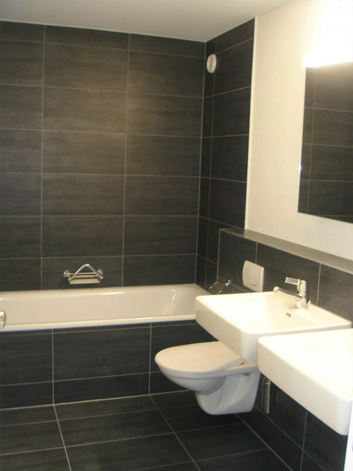 3.5-room apartment in a quiet location in Lachen - Photo 3 of 7